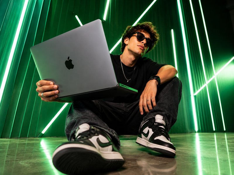 Macbook